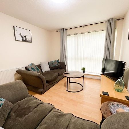 2 Bedroom - River Clyde Home - Parking Глазго Екстер'єр фото